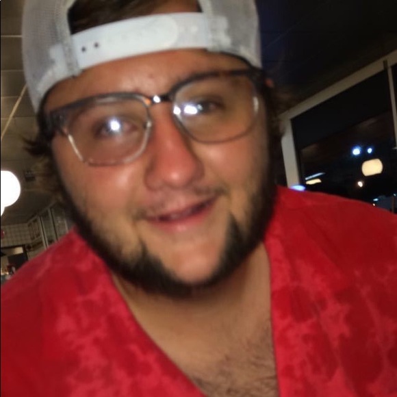 Meet your Posher, Loren - Picture 1 of 1